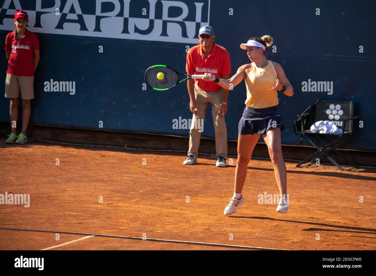 Fiona Ferro during a break in WTA match of 30° Palermo Ladies Open. (Photo  by Antonio Melita/Pacific Press/Sipa USA Stock Photo - Alamy
