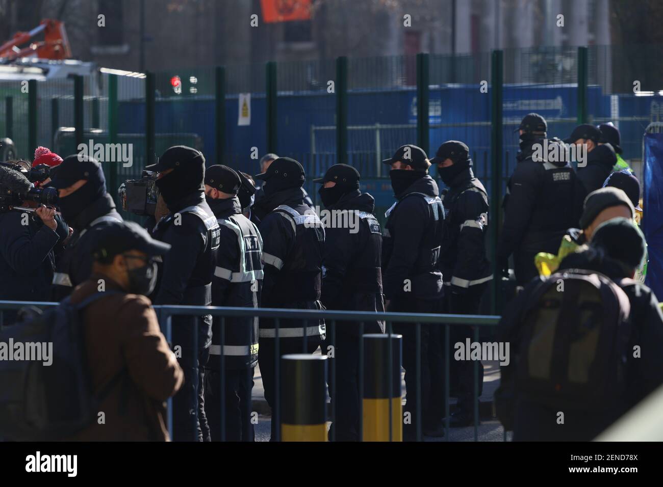 Hs2 Line Protests Hs2 protest at euston station hi-res stock photography and images - Alamy