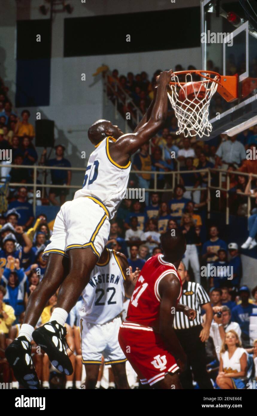 Blue chips shaquille hires stock photography and images Alamy