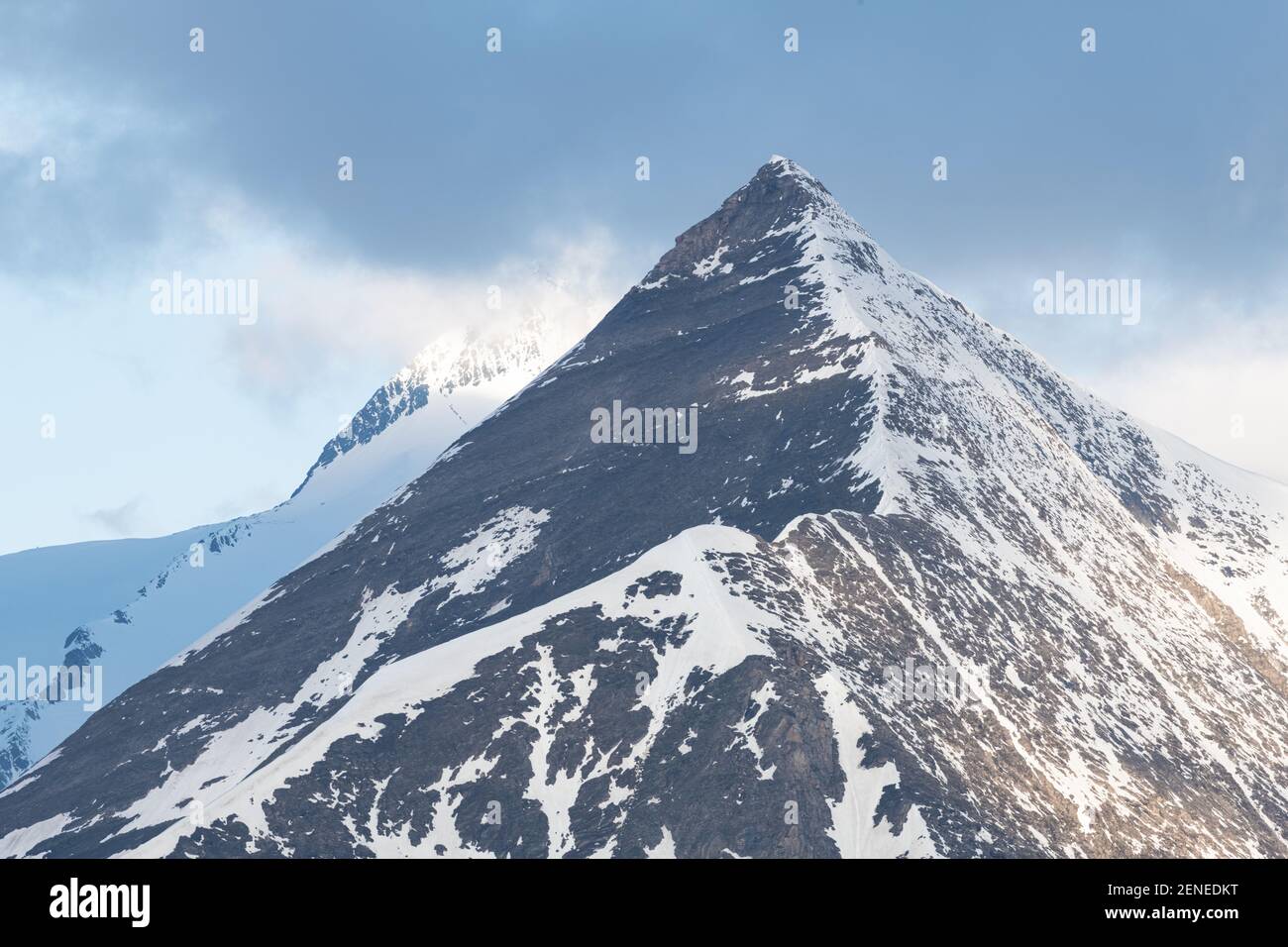 Hohe Dock mountain, one of the peaks of Glocknergruppe mountain range, Salzburg, Austria Stock Photo