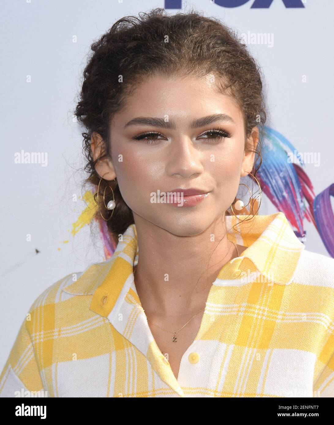Zendaya At The Beach Zendaya Pinterest At The Beach