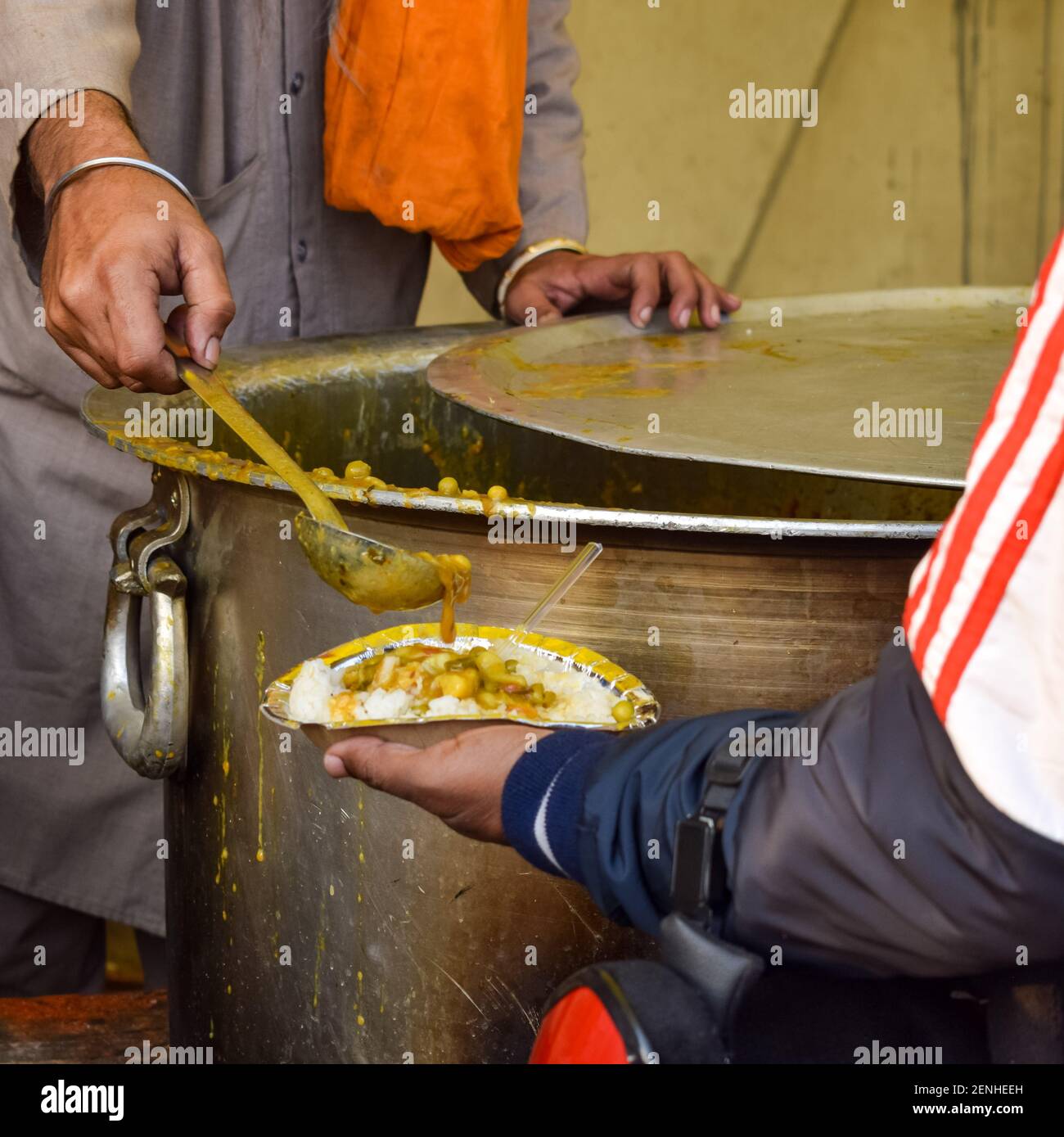 Food distribution during the farmer protest border where Indian Sikh ...