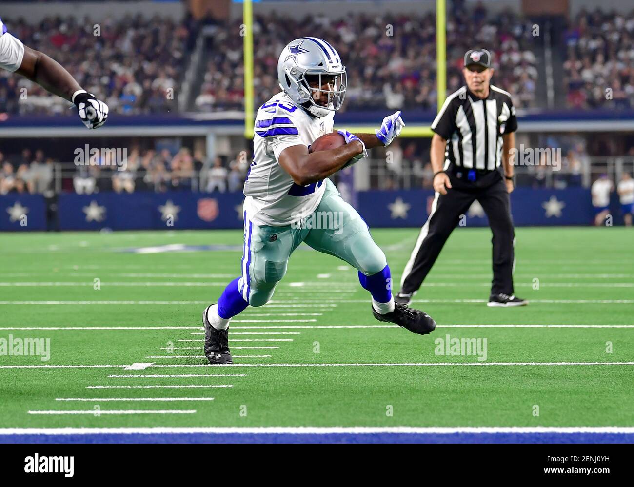 August 24th, 2019 .Dallas Cowboys running back Alfred Morris (23