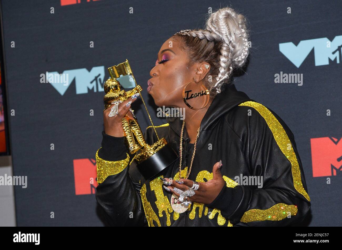Missy Elliott posing in the press room at the 2019 MTV Video Music