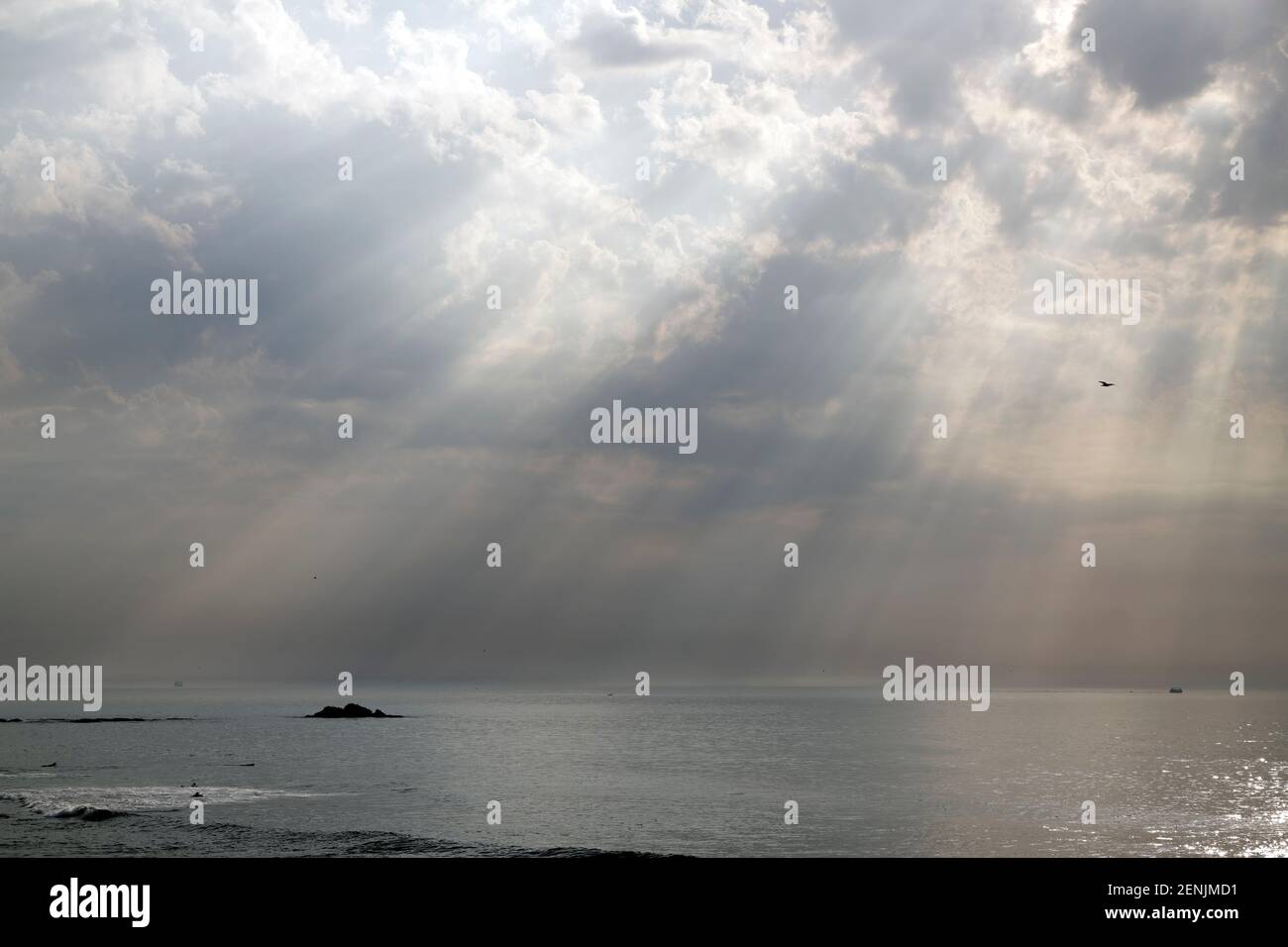Sunrays sunbeams stormy sky hi-res stock photography and images - Alamy