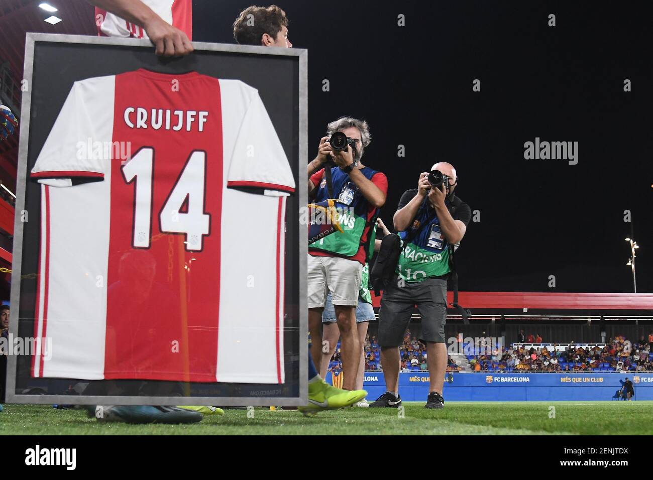 Johan Cruyff shirt with his number during the Johan Cruyff stadium opening  on August 27 in Sant Joan Despi, Barcelona, Spain. (Photo by  pressinphoto/Sipa USA Stock Photo - Alamy