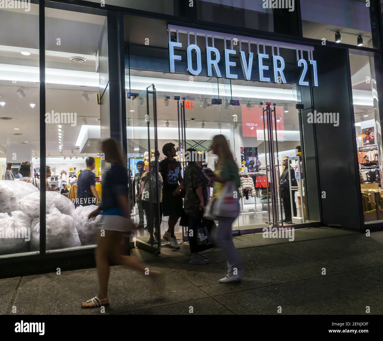 Here's why Forever 21 went bankrupt