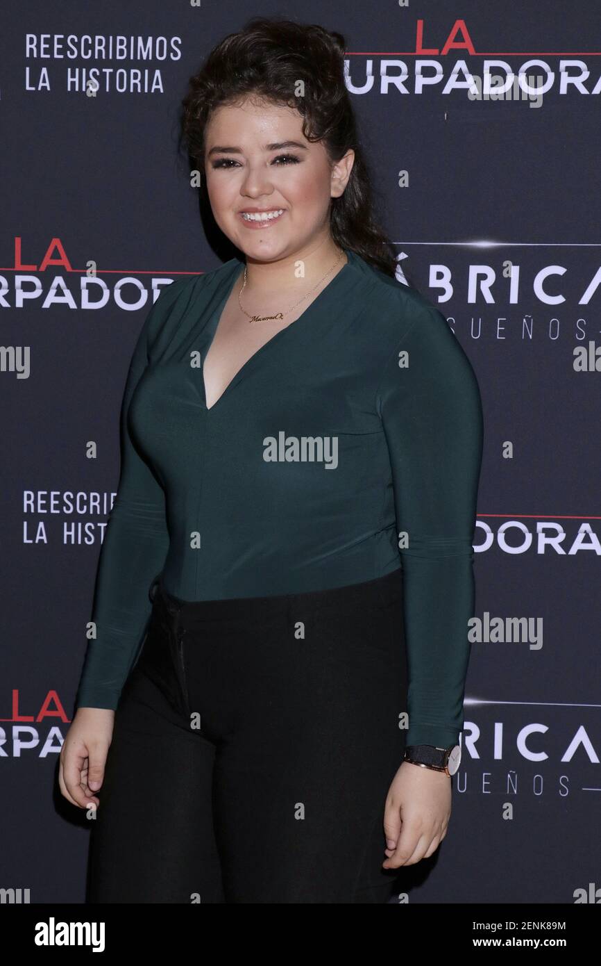 Macarena Oz poses for photos during a red carpet of premiere &lsquo;La