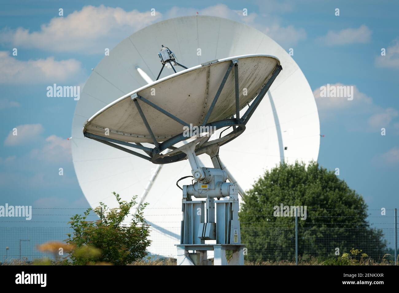Partial eclipse of the 25m antenna by the 4.1m antenna at the Science and Technology Facilities Council's Chilbolton Observatory, Hampshire. Stock Photo