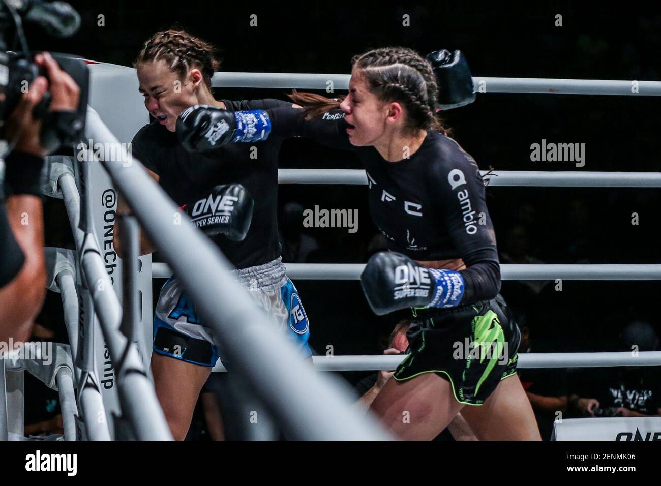 Amber Kitchen Vs Viktoria Lipianska During One Championship One As It Hosts One Immortal Triumph In Ho Chi Minh City Vietnam On September 6 2019 Photo By One Championship Via Sipa Usa