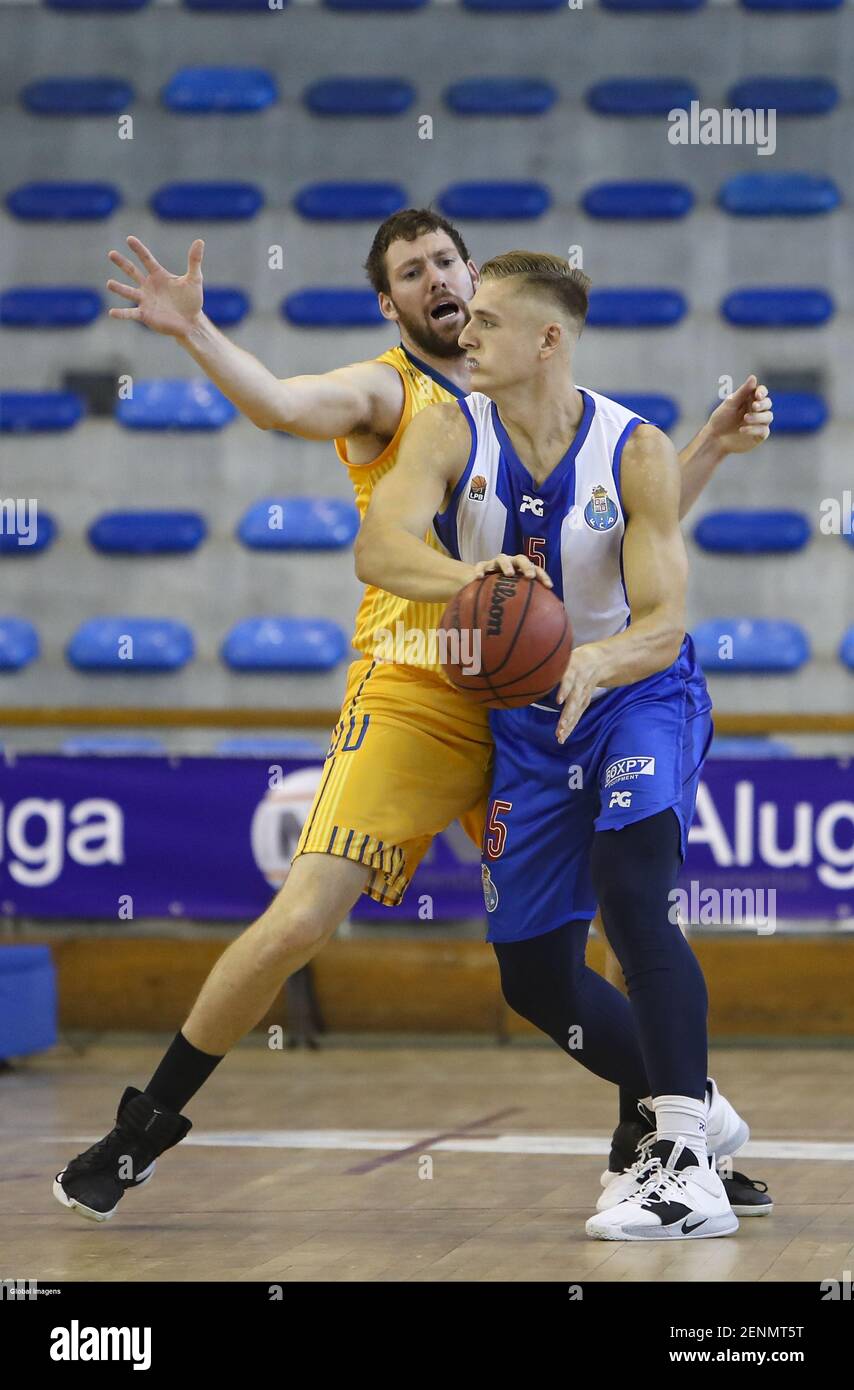 Viana do Castelo, 09/07/2019 - This afternoon took place at the Monserrate  Municipal Pavilion, the 2nd International Tournament of Viana do Castelo  Basketball City, which had the opening match of the Football