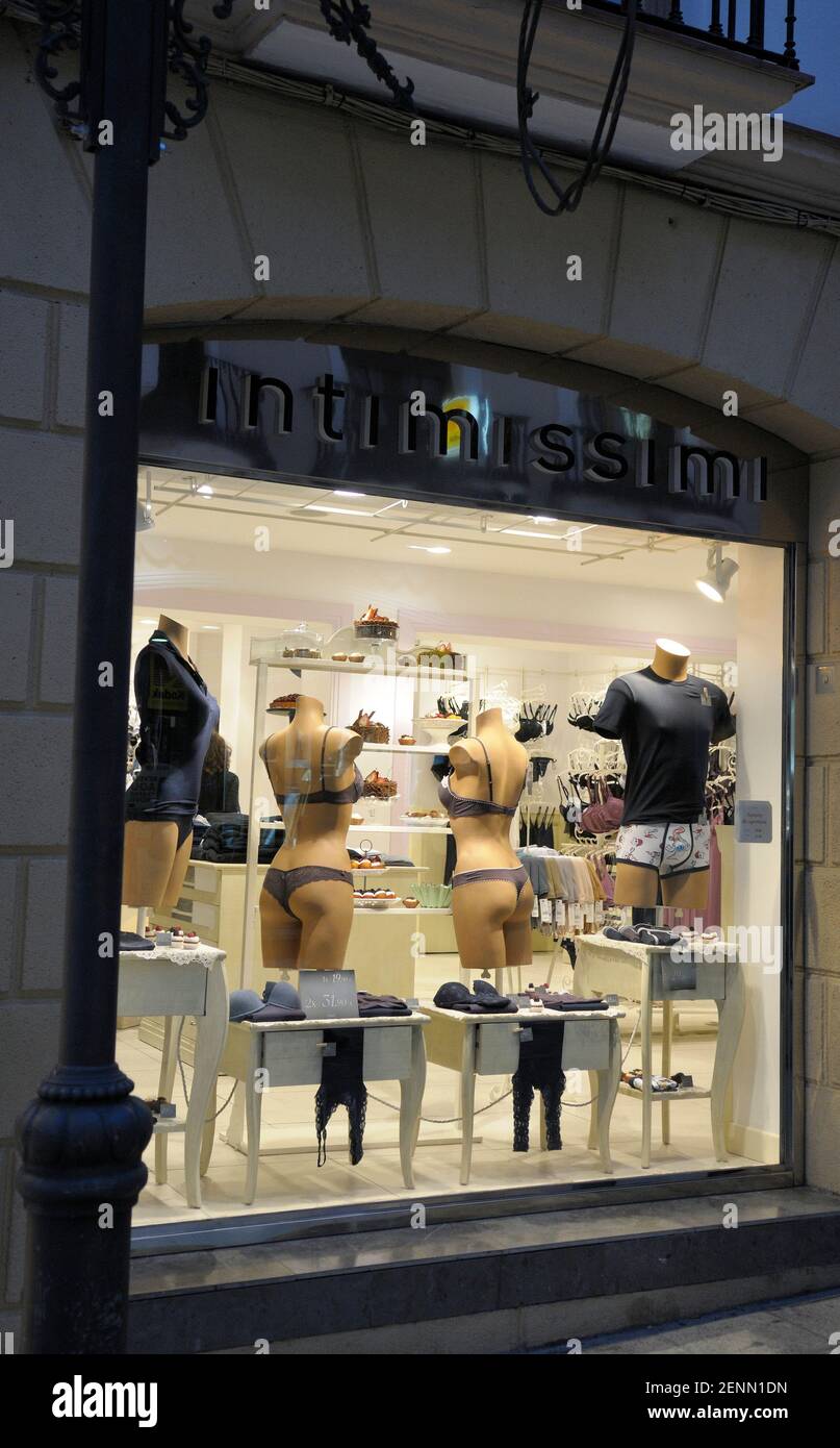 Intimissimi lingerie store on Carrera de Espinel Ronda Malaga Andalusia Spain Stock Photo Alamy