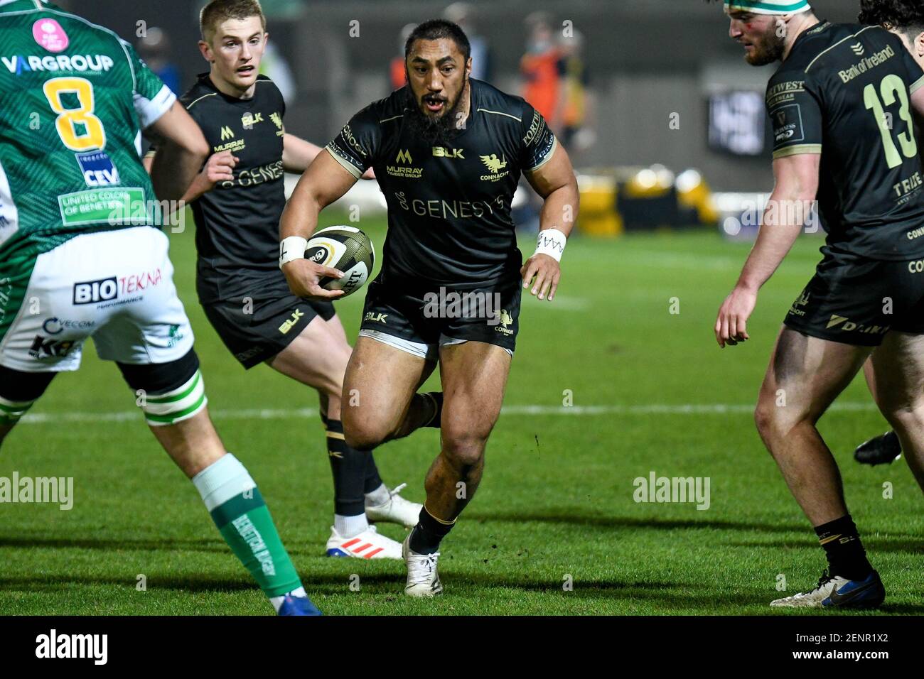 Treviso, Italy. 26th Feb, 2021. Treviso, Italy, Monigo stadium, February 26, 2021, Bundee Aki (Connacht) carries the ball during Benetton Treviso vs Connacht Rugby - Rugby Guinness Pro 14 match Credit: Ettore Griffoni/LPS/ZUMA Wire/Alamy Live News Stock Photo