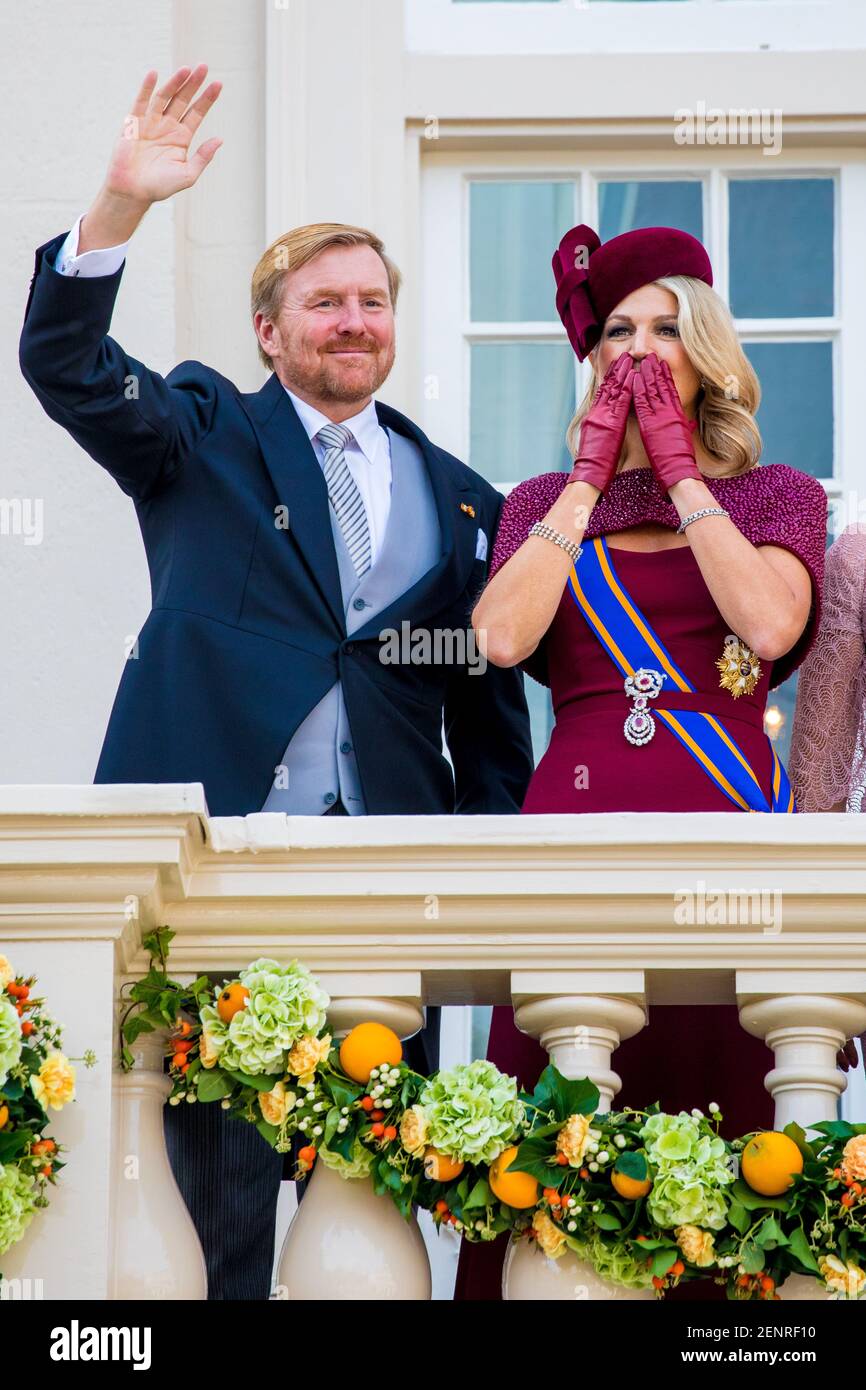 King Willem-Alexander and Queen Maxima of the Netherlands wave to ...