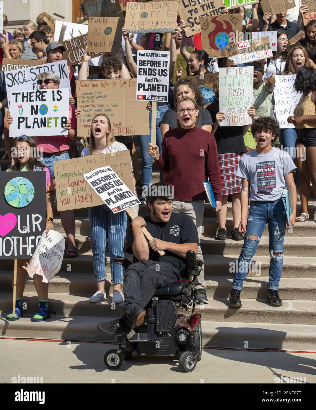 Sept 20, 2019; Indianapolis, IN, USA; Students yell chants from the steps of the Indiana State House during the event. A crowd of a few hundred gathered for a rally on the south lawn of the Indiana State House Friday, Sept. 20, 2019 to show support for the Global Climate Strike. Mandatory Credit: Doug McSchooler/Indy Star-USA TODAY NETWORK/Sipa USA Stock Photo