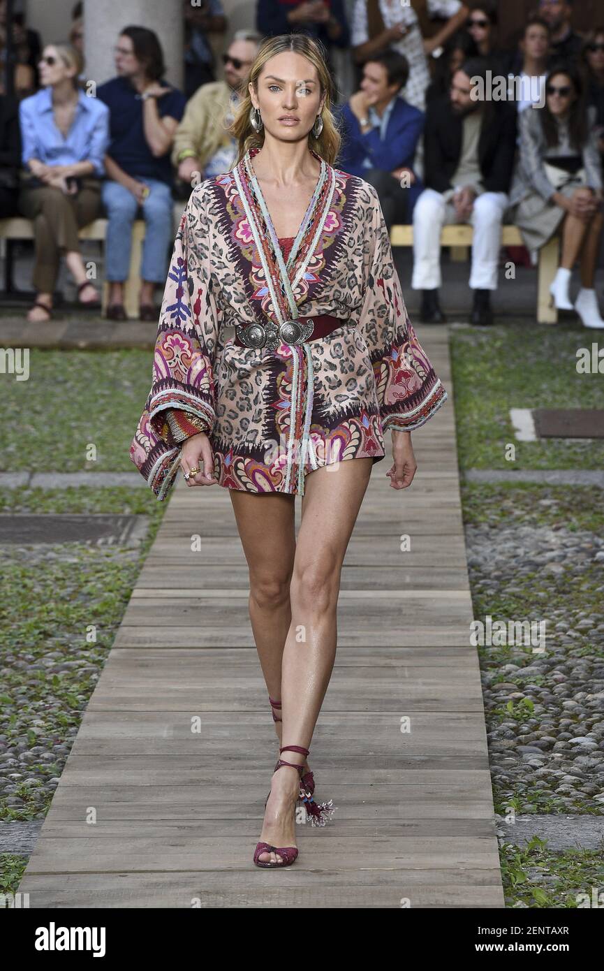 Model walking on the runway Etro Fashion Show during Milan Fashion Week  Womenswear Spring / Summer 2020 held in Milan, Italy on September 20, 2019.  (Photo by Jonas Gustavsson/Sipa USA Stock Photo - Alamy