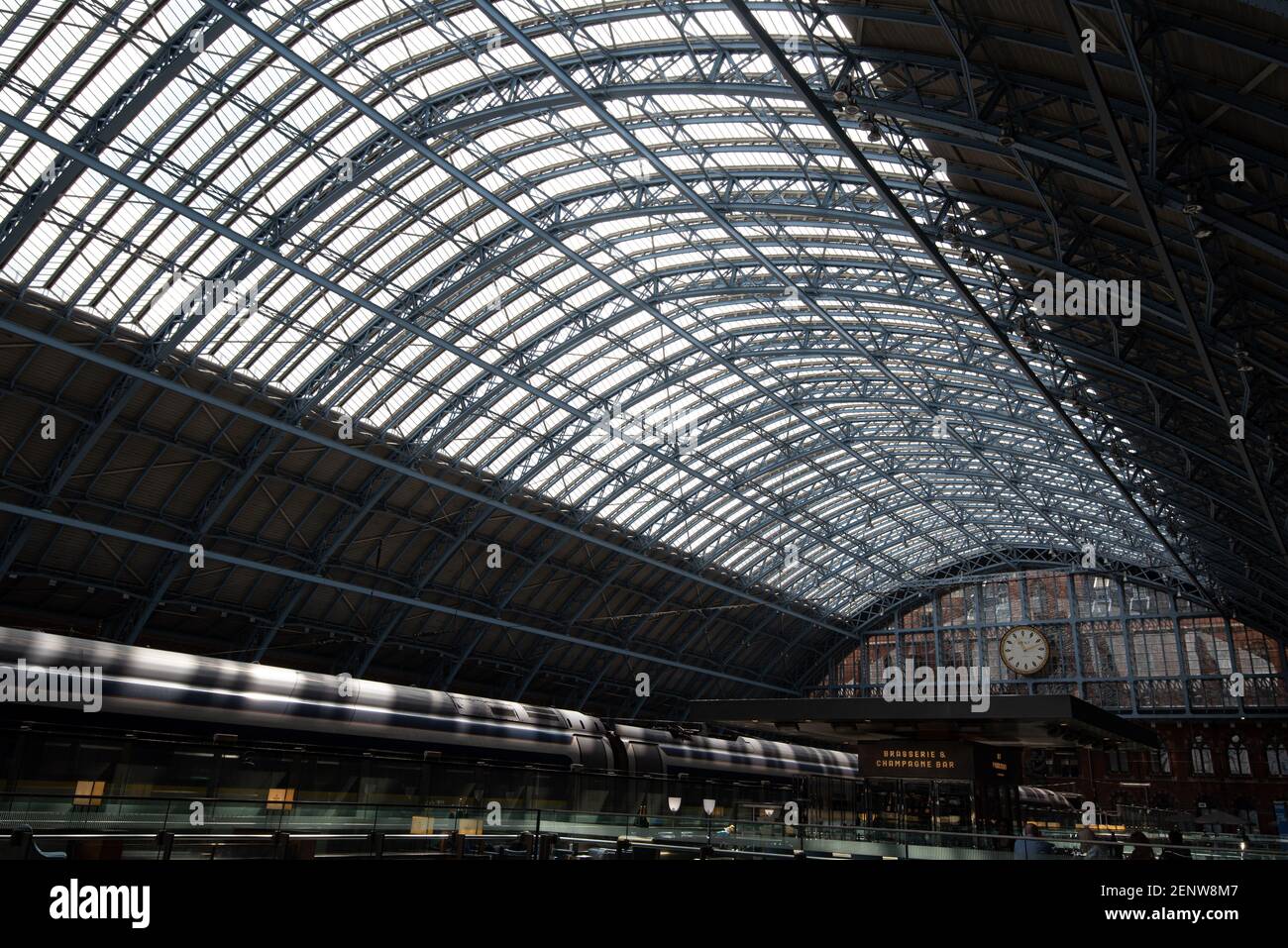 Kings Cross St Pancras railway station rooftop. London, England Stock Photo Alamy