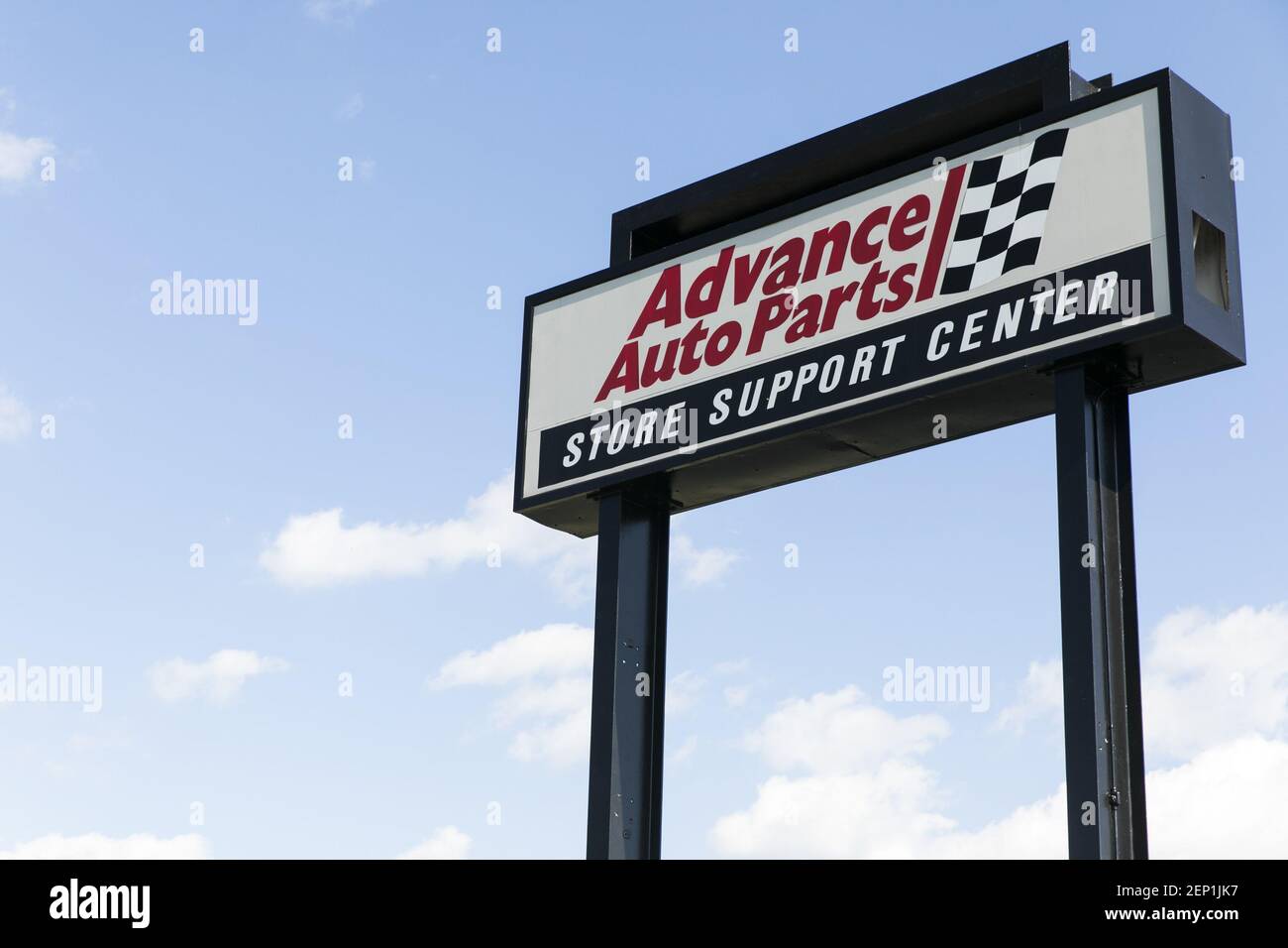 A logo sign outside of the headquarters of Advance Auto Parts in ...