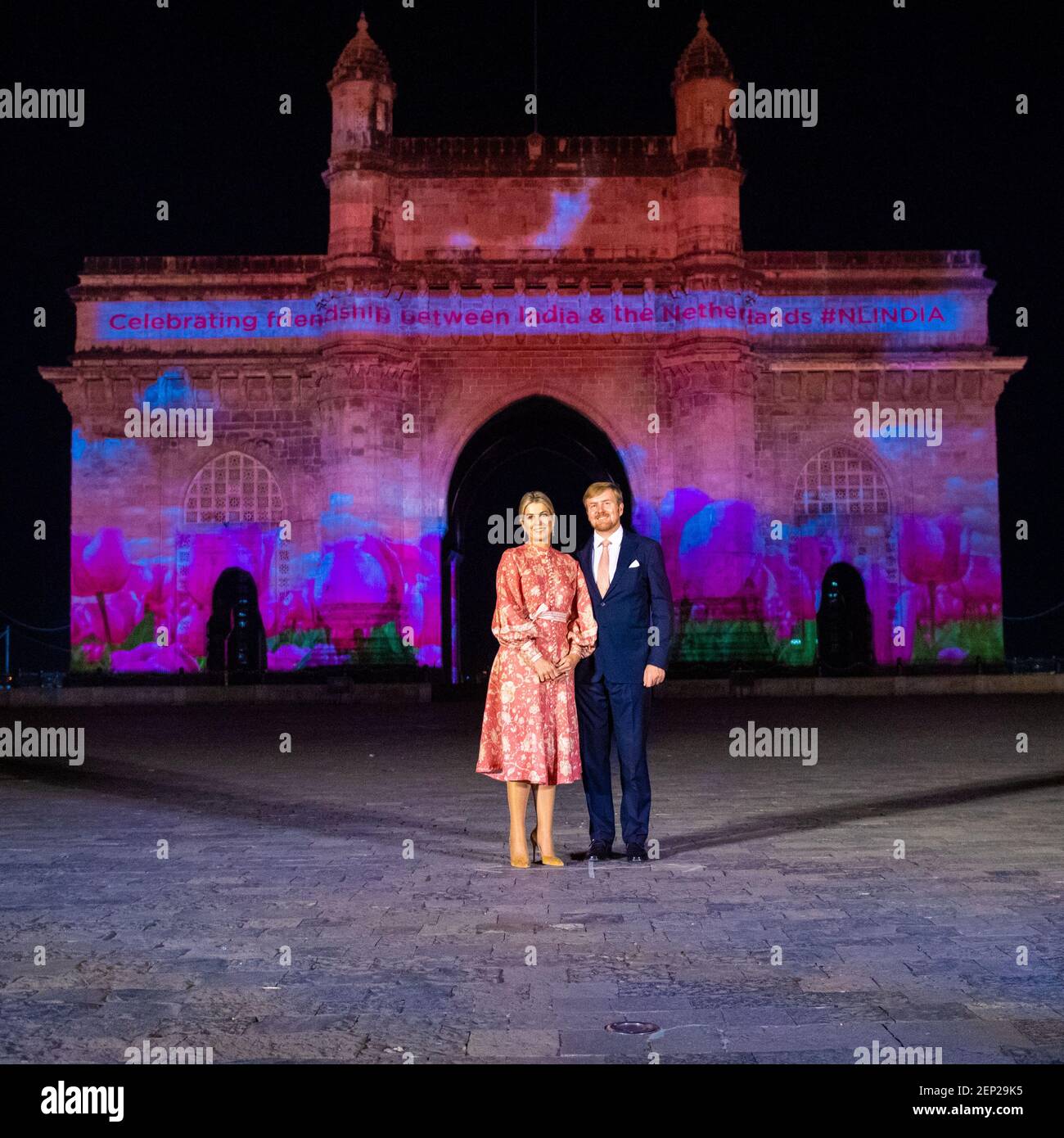 King Willem-Alexander and Queen Maxima of the Netherlands meet Dutch ...