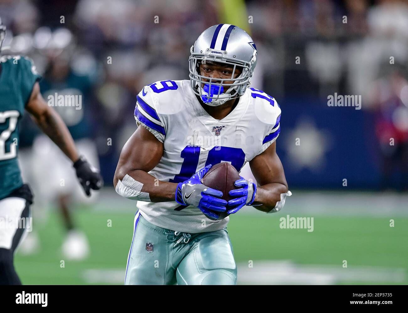 October 20th, 2019.Dallas Cowboys wide receiver Amari Cooper (19) catches a pas for a huge