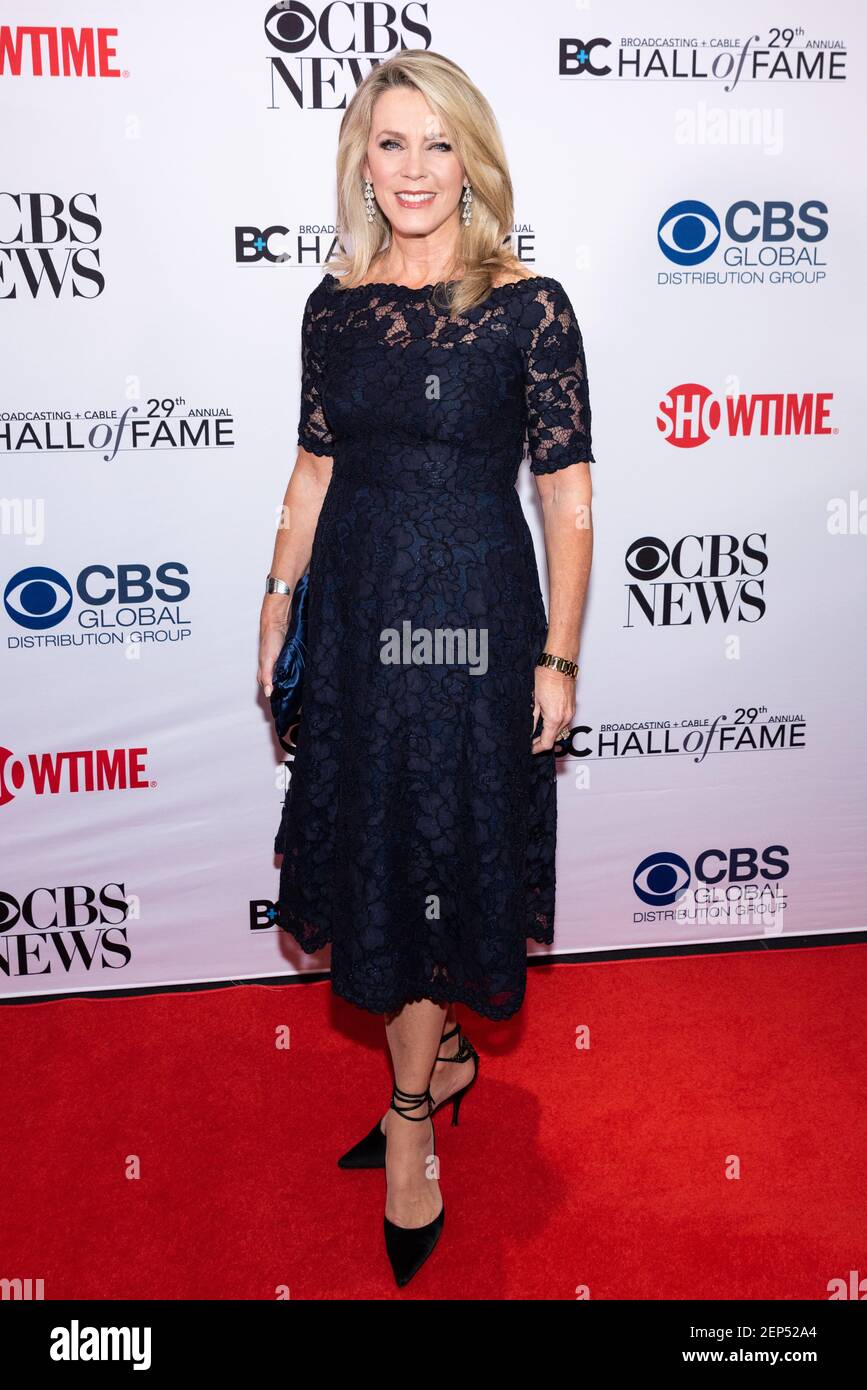 Inside Edition Host Deborah Norville - Who's Taking Over For Deborah Norville On Inside Edition? Meet Her Replacement
