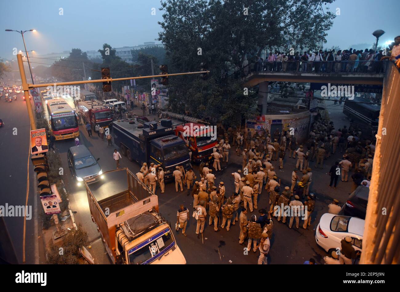 NEW DELHI INDIA NOVEMBER 2 Delhi Police Personnel Outside The Tis new-delhi-india-november-2-delhi-police-personnel-outside-the-tis