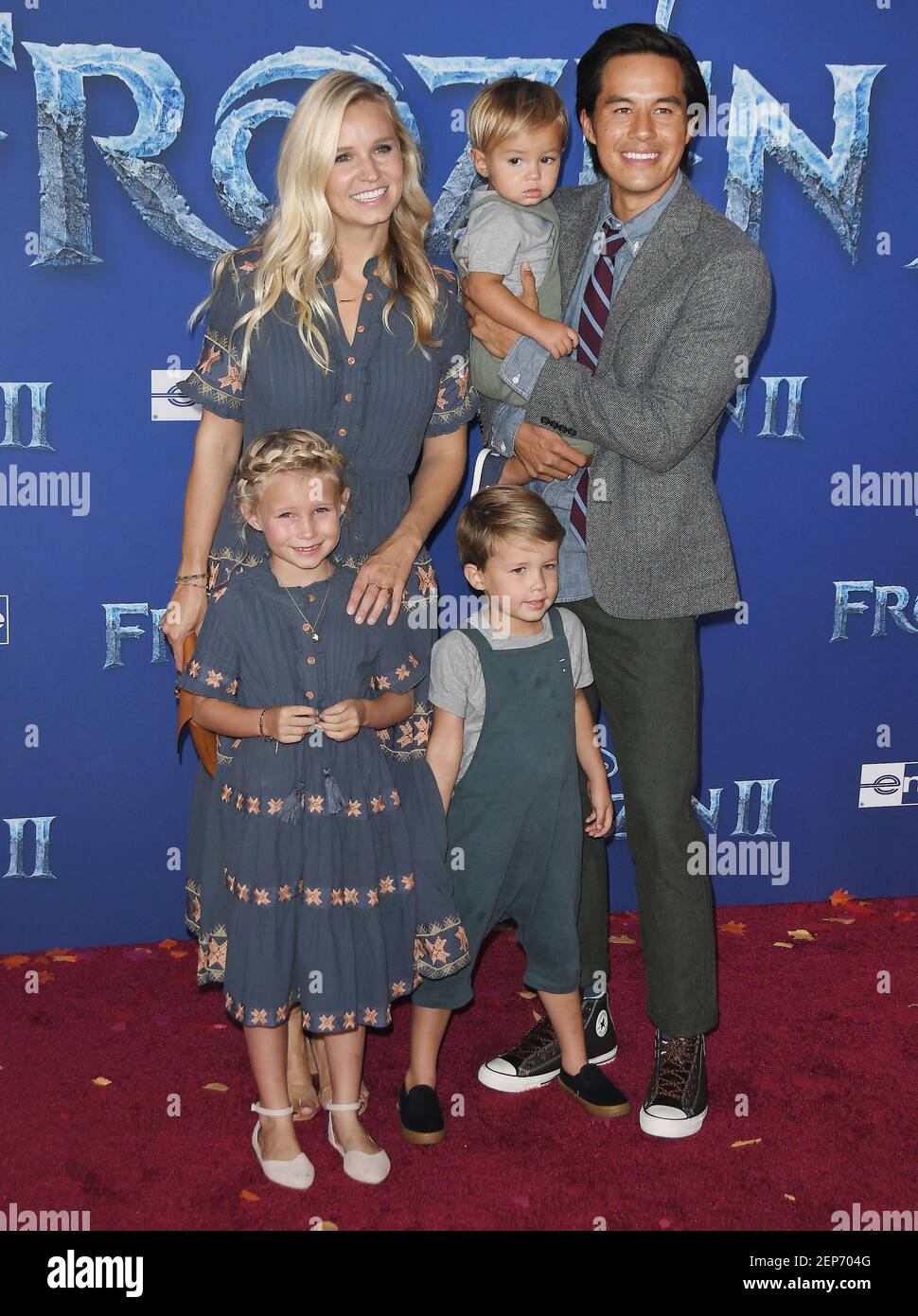 (LR) The Bucket List Family Dorothy Gee, Jessica Gee, Manilla Gee