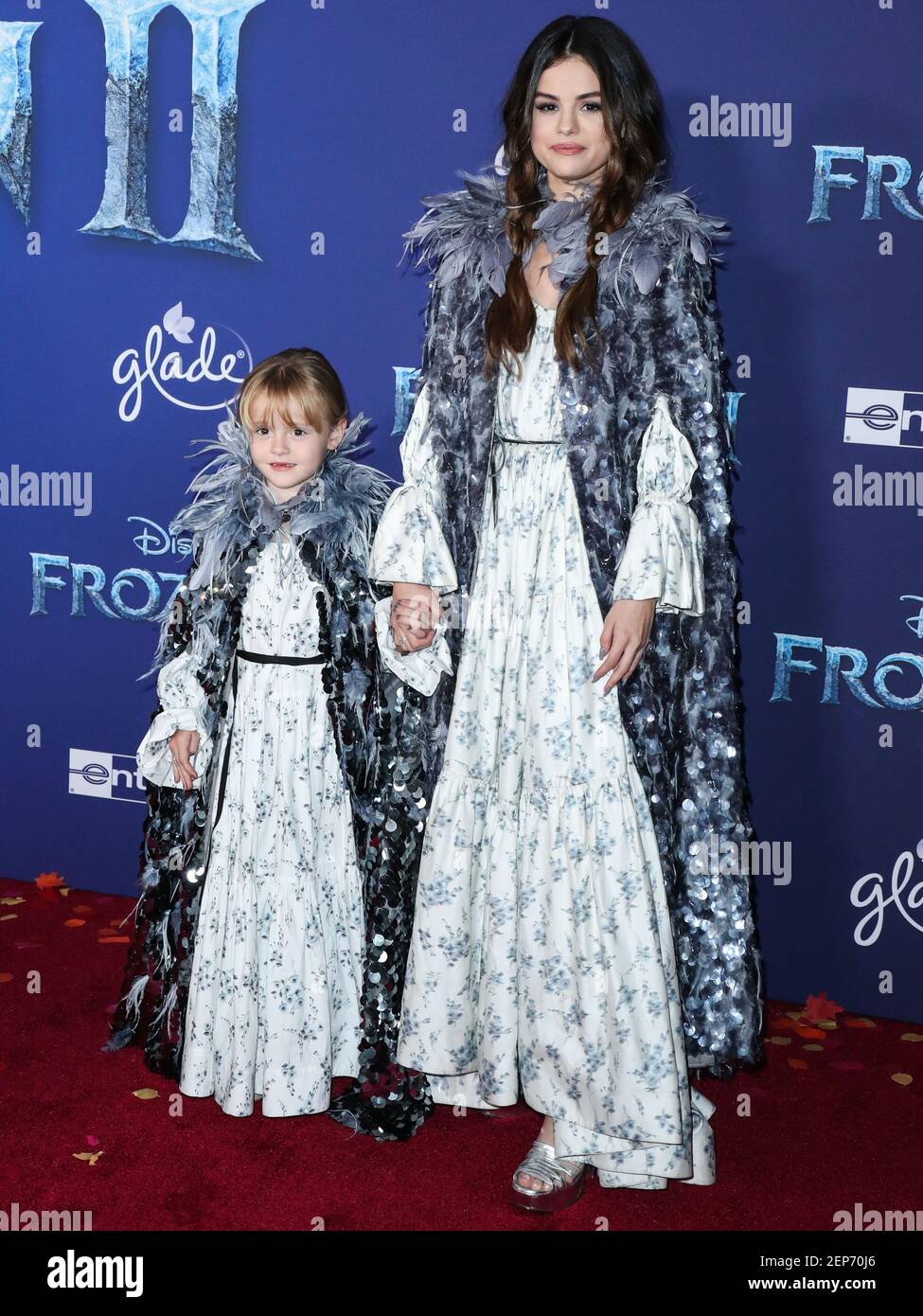 Hollywood Los Angeles California Usa November 07 Gracie Elliot Teefey And Sister Singer Selena Gomez Both Wearing Marc Jacobs Arrive At The World Premiere Of Disney S Frozen 2 Held At The Dolby
