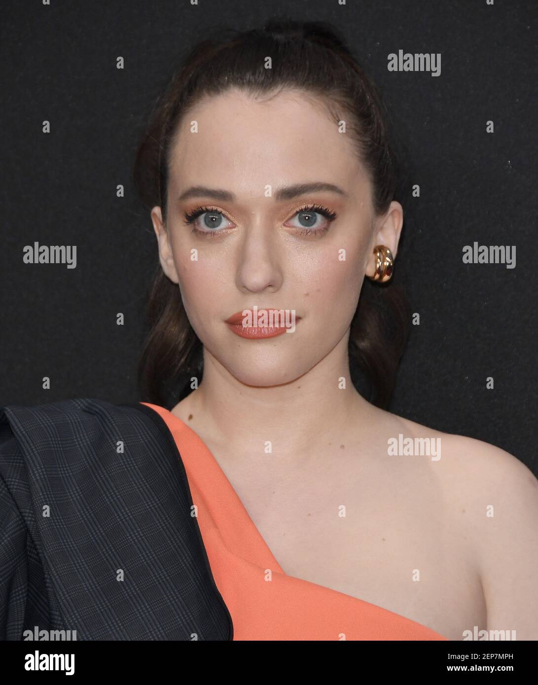 Kat Dennings arrives at the 2019 E! People’s Choice Awards held at the