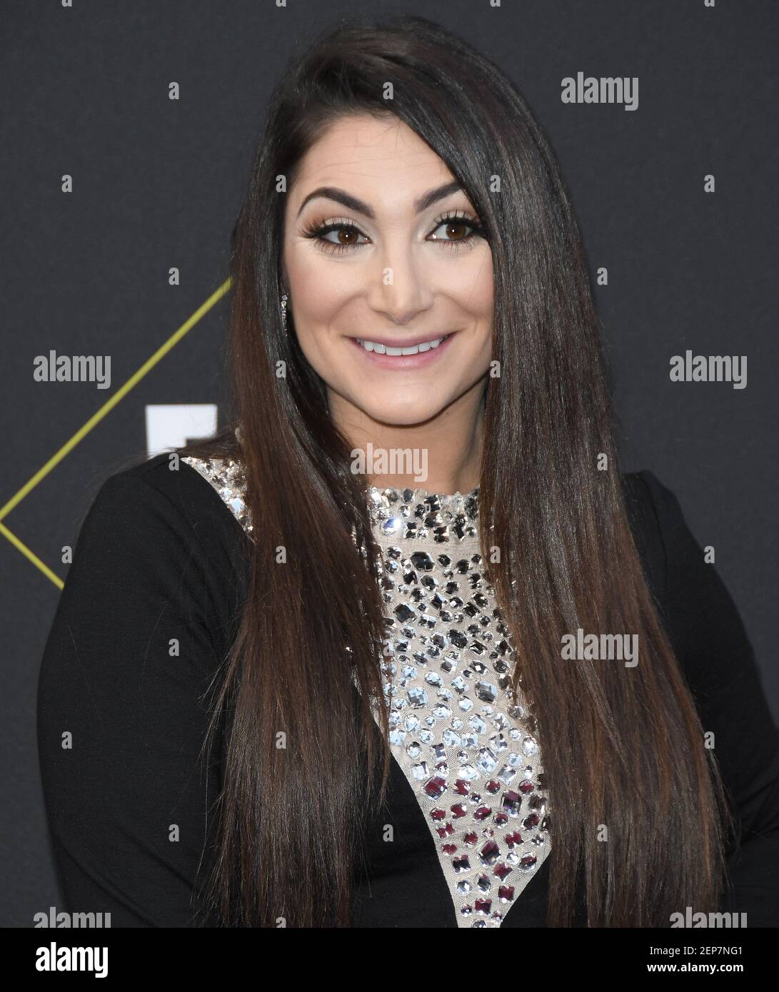 deena black steve madden