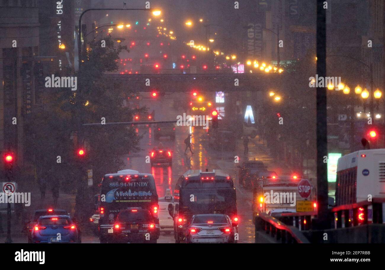 Snow and rain make for a messy drive to work during the early morning rush hour as a winter weather advisory is issued for the Chicago area Monday, Nov. 11, 2019. (Antonio Perez/ Chicago Tribune/TNS) Stock Photo