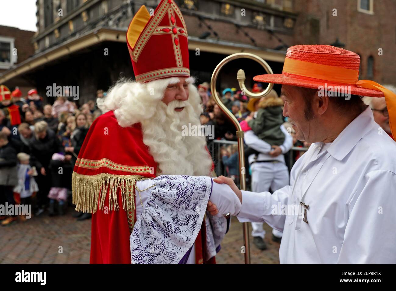 ALKMAAR, 09–11-2019, Sinterklaas intocht, zwarte roetveeg piet (Photo Pro USA Stock Photo - Alamy