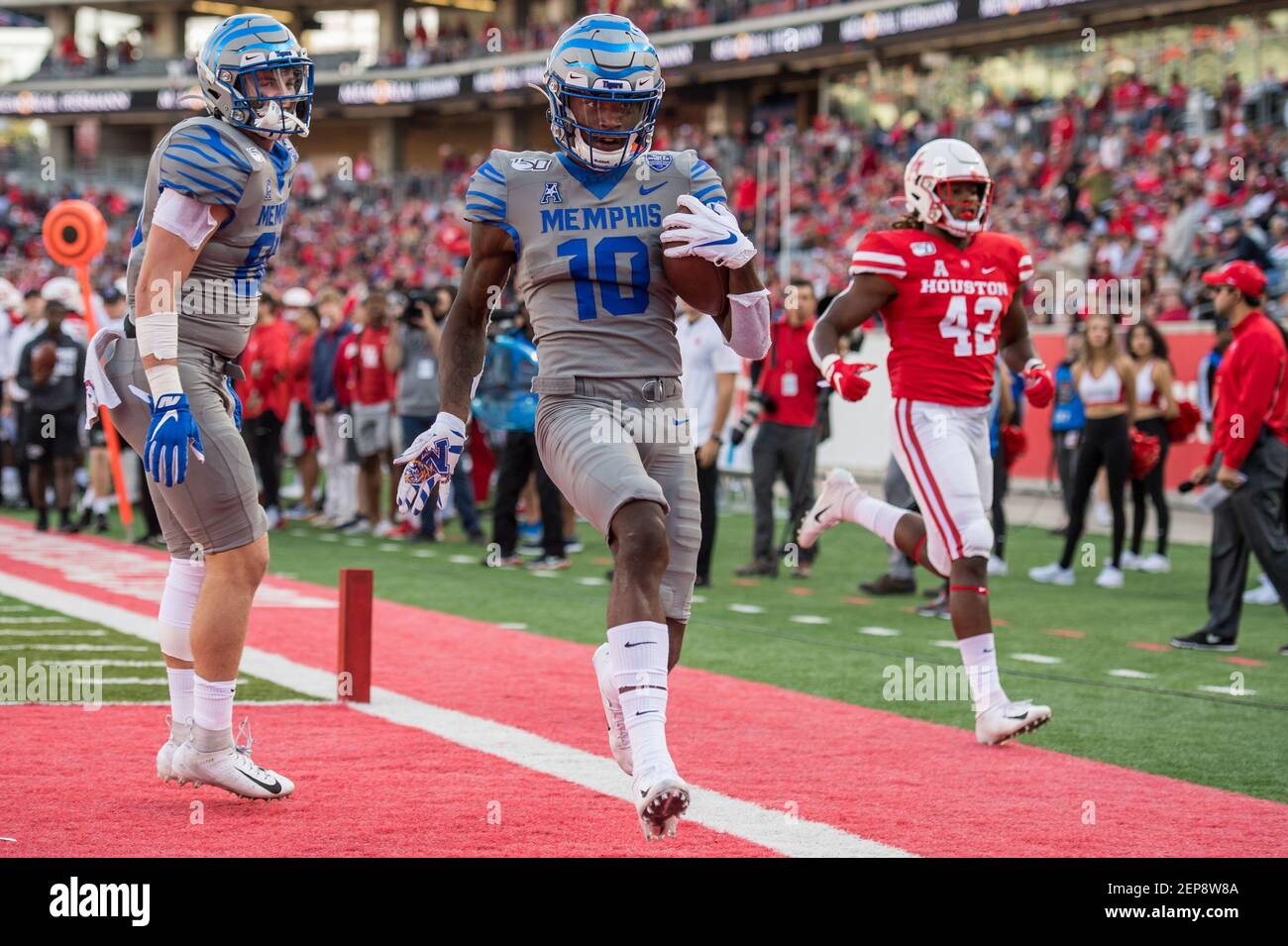 November 16, 2019: Memphis Tigers wide receiver Damonte Coxie (10 ...