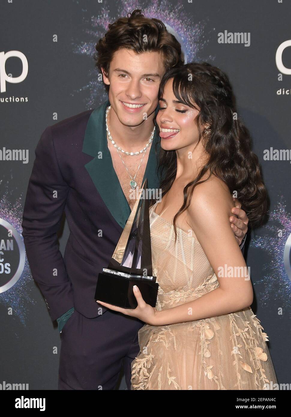 (LR) Shawn Mendes and Camila Cabello, winners of the Collaboration of