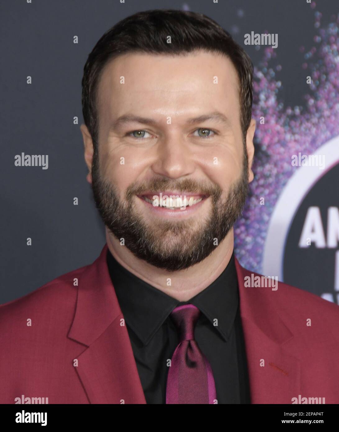 Taran Killam arrives at the 2019 American Music Awards held at the ...