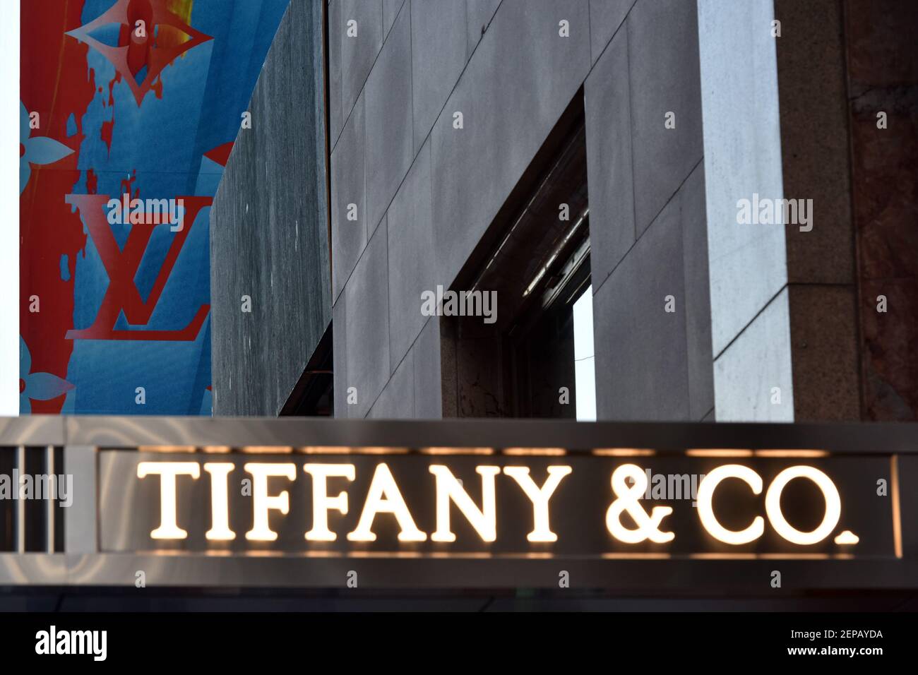 French Luxury Giant LVMH Buys Tiffany and Co. for $16.2 Billion