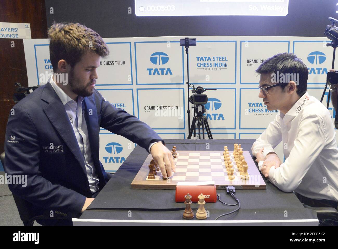 World Chess Champion Magnus Carlsen plays against GM Anish Giri on the last  day of Tata Steel Chess India 2019. (Photo by Saikat Paul/Pacific  Press/Sipa USA Stock Photo - Alamy