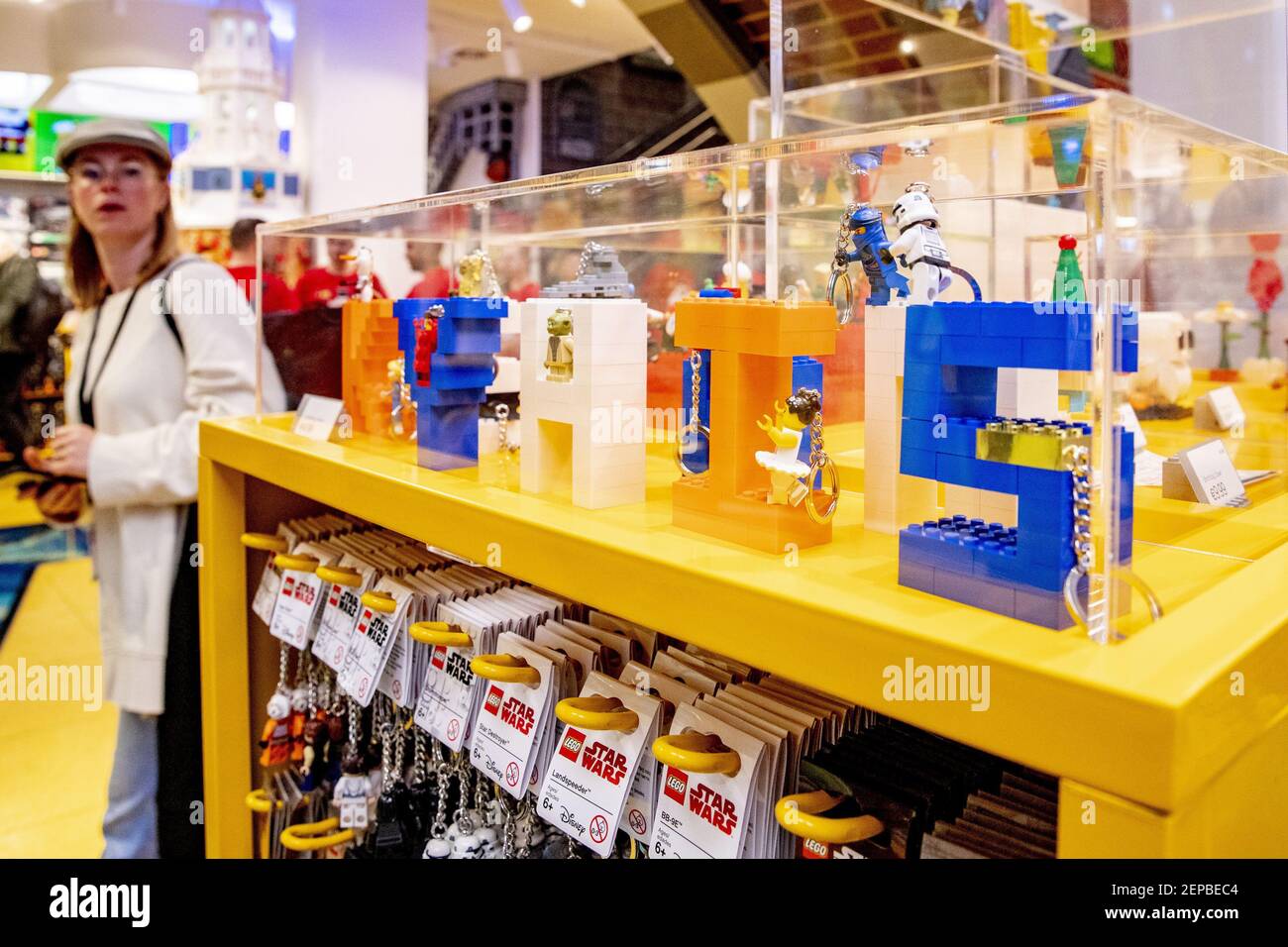 AMSTERDAM, Kalverstraat, 29-11-1019, Opening official LEGO store Amsterdam.  LEGO franchises previously opened in the Netherlands, but this is the first  time a LEGO store will open that is managed by LEGO itself.