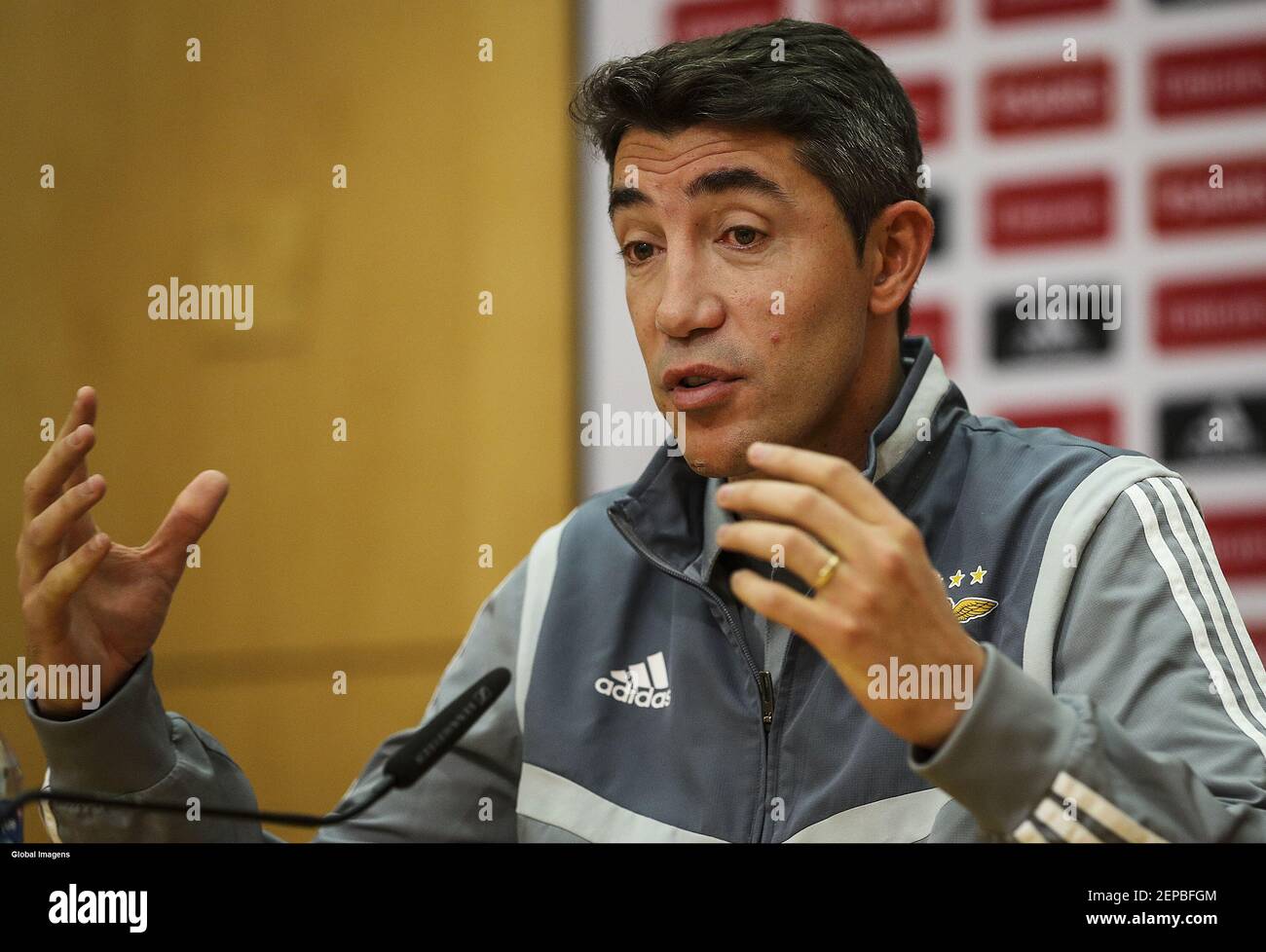 Seixal, 11/29/2019 Bruno Lage, SL Benfica coach during the prematch