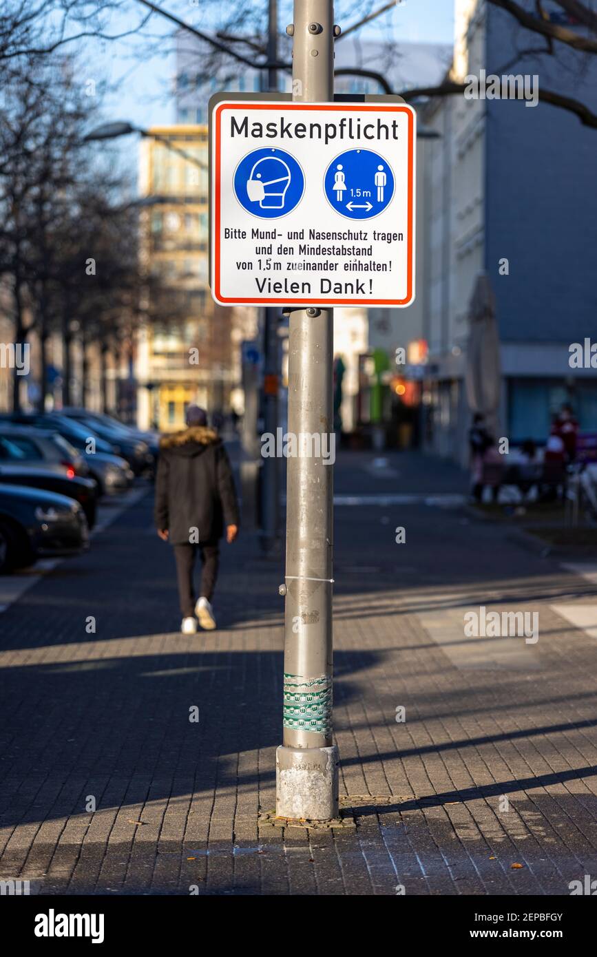 German pedestrian signs hires stock photography and images Alamy