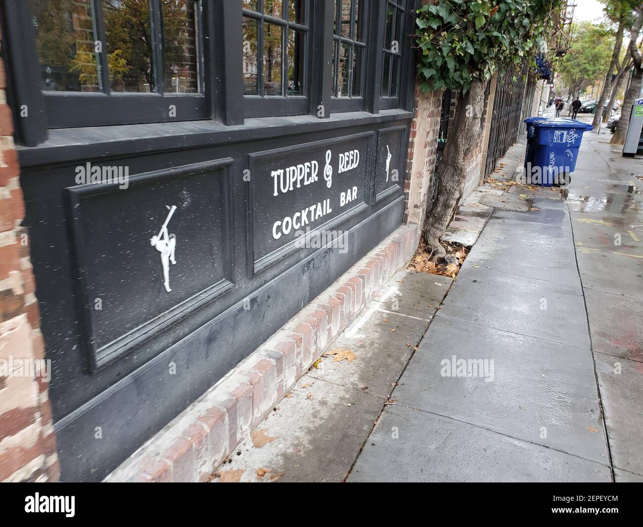 Tupper and Reed cocktail bar, a restaurant in the North Shattuck ...