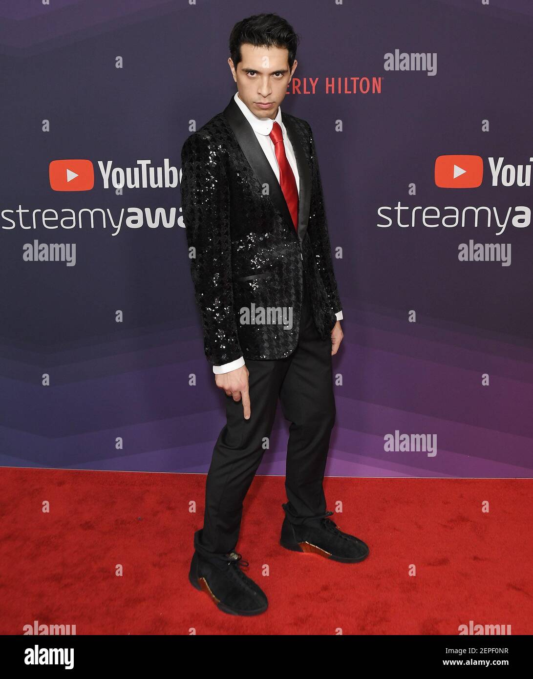Brandon Rogers arrives at The 9th Annual Streamy Awards held at the