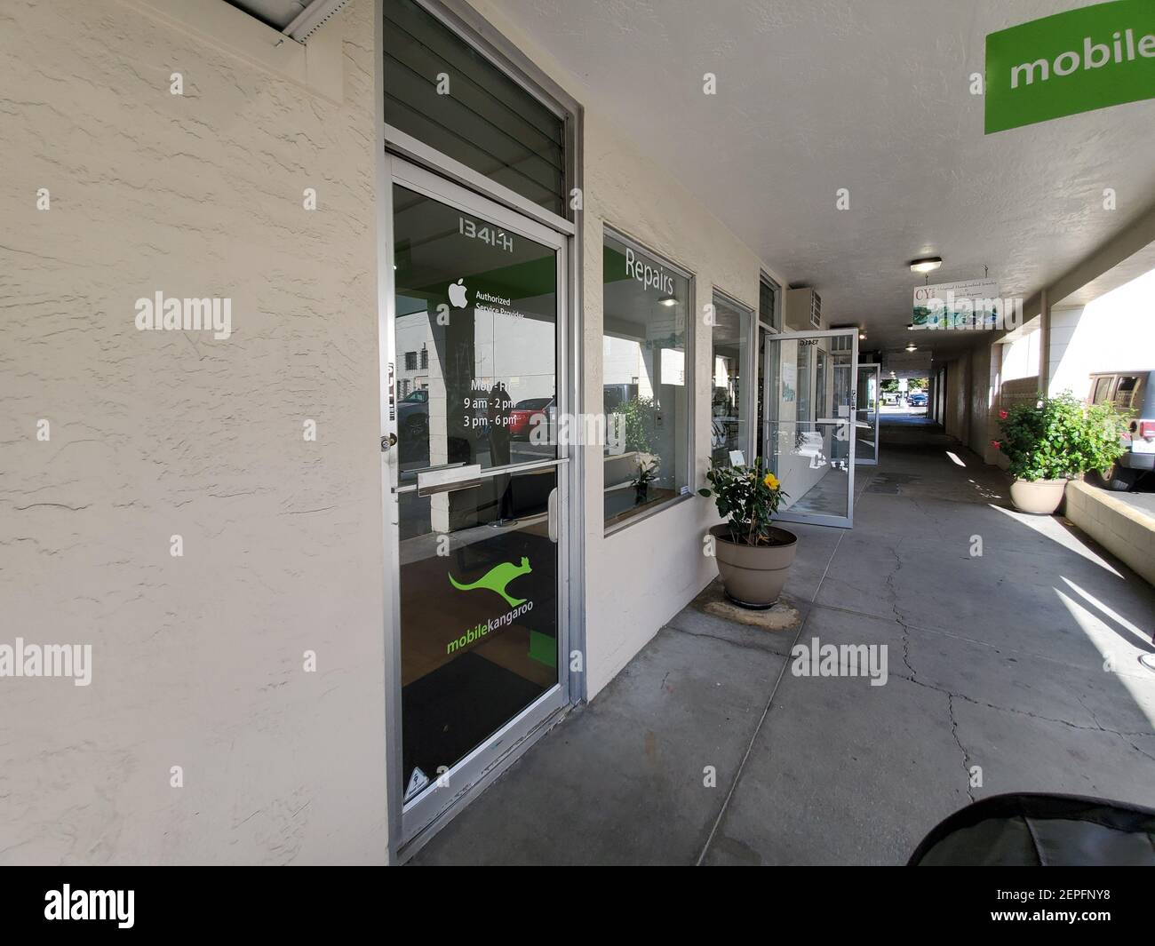 Photograph of Mobile Kangaroo, a smartphone repair store in Walnut