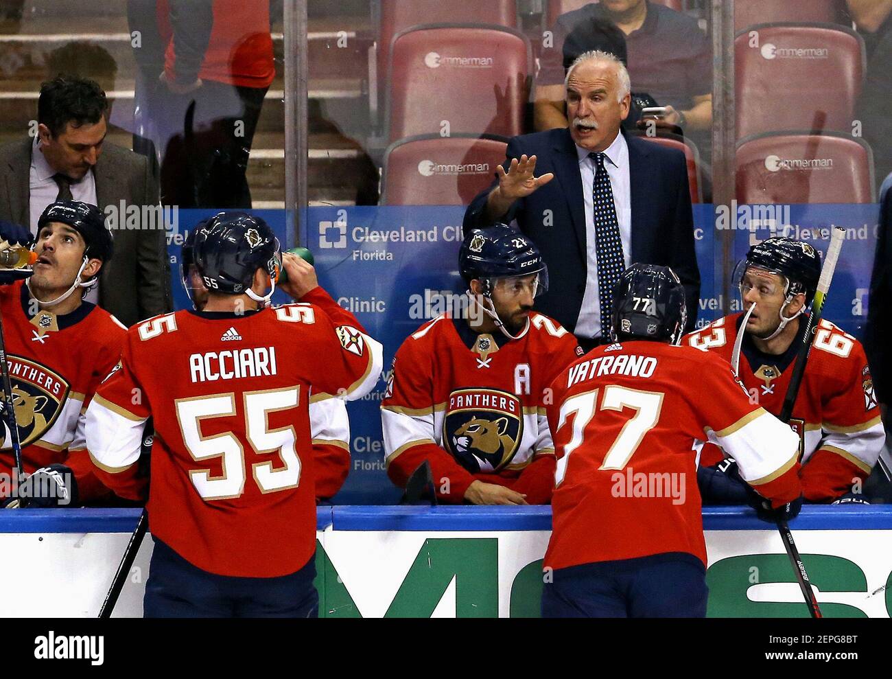 Florida Panthers head coach Joel Quenneville gives instructions to his team against the New York Islanders at the BB&T Center in Sunrise, Fla., on December 12, 2019. (Photo by David Santiago/Miami Herald/TNS/Sipa USA) Stock Photo