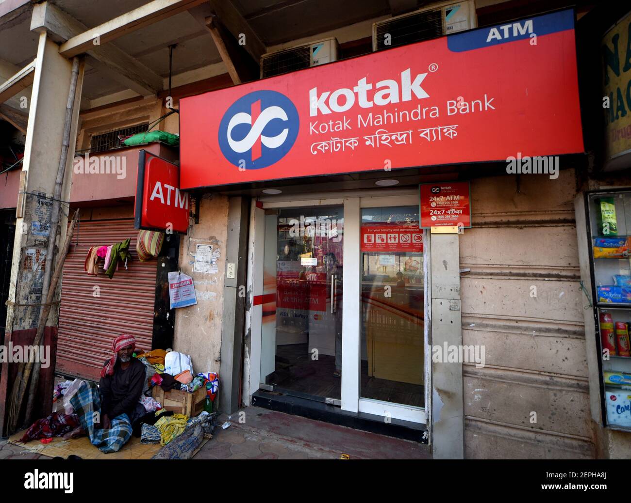 Kotak Mahindra Bank's OTP (one time password) ATM seen in Kolkata. (Photo by Avishek Das / SOPA Images/Sipa USA Stock Photo - Alamy Kotak Mahindra Bank's OTP (one time password) ATM seen in Kolkata. (Photo by Avishek Das / SOPA Images/Sipa USA Stock Photo - Alamy