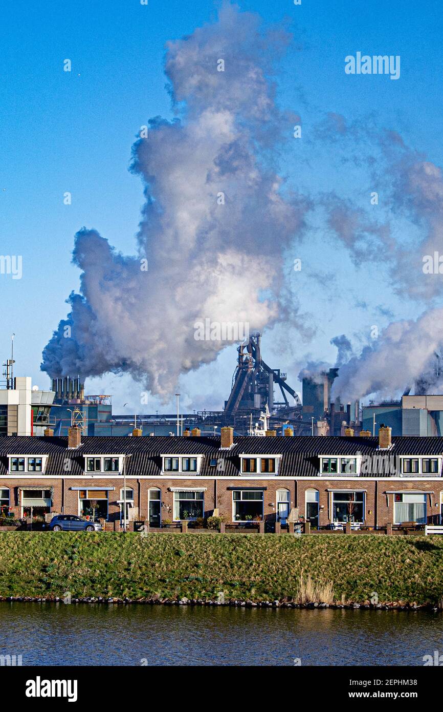 IJMUIDEN - Climate activists demonstrate at steel factory Tata Steel  IJmuiden. Action groups and local residents want the government to  intervene against the company's emissions and the health damage this  causes. ANP