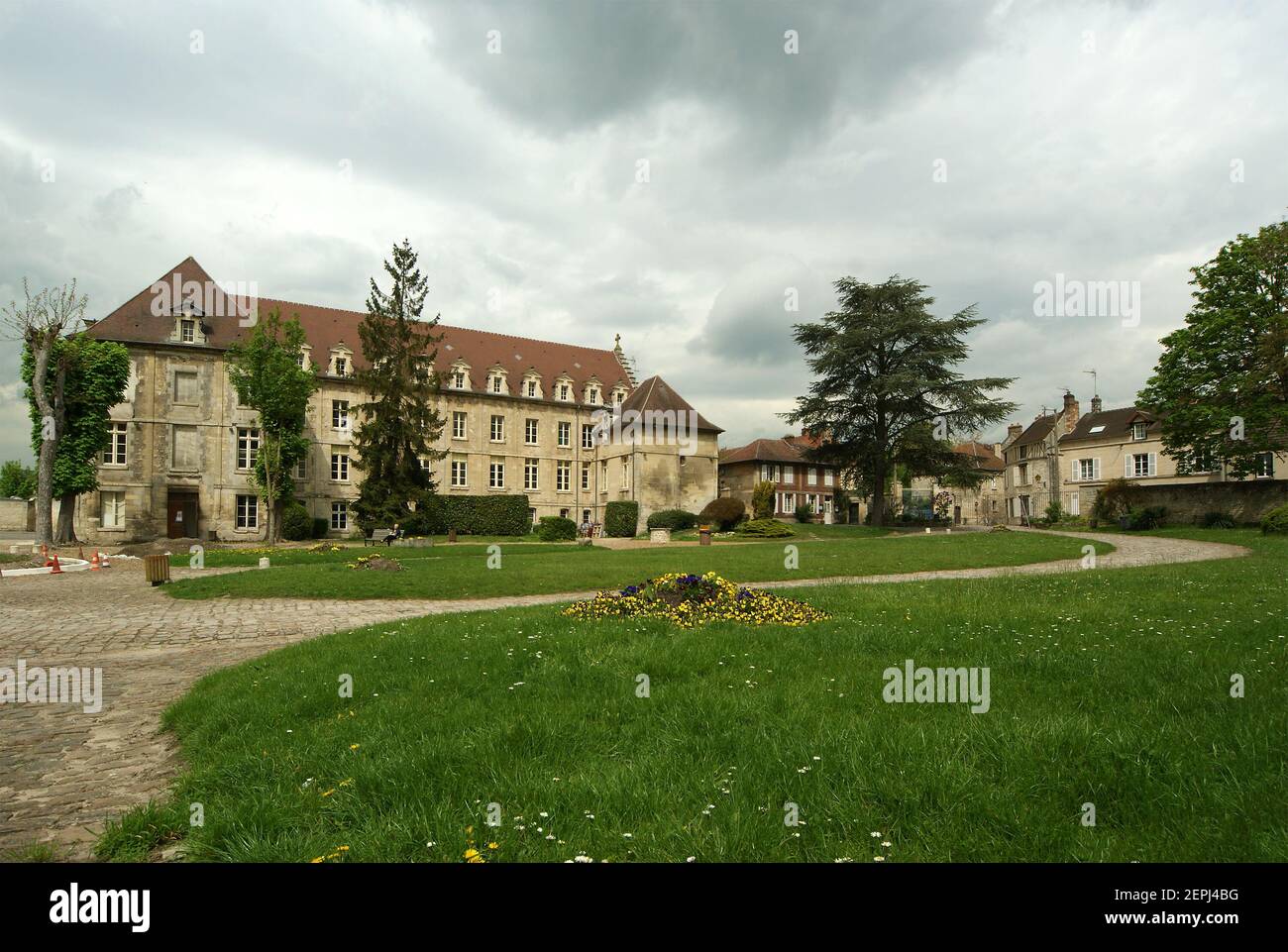 france, senlis, picardy, oise Saint Vincent Abbey was founded in