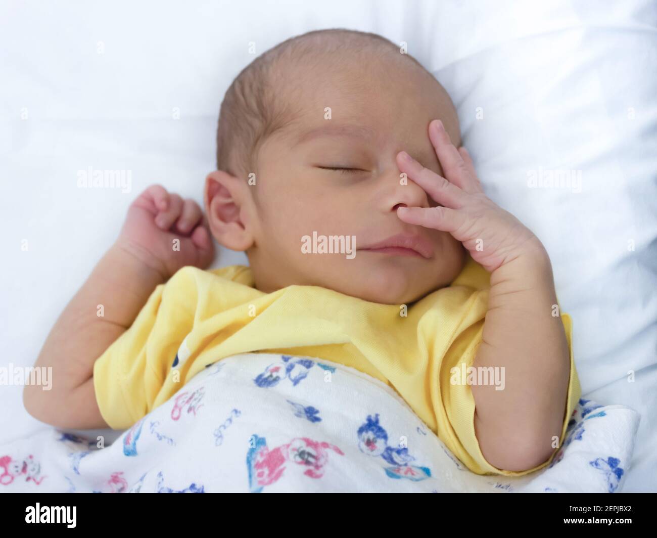 Little girl sleeping with open mouth hires stock photography and