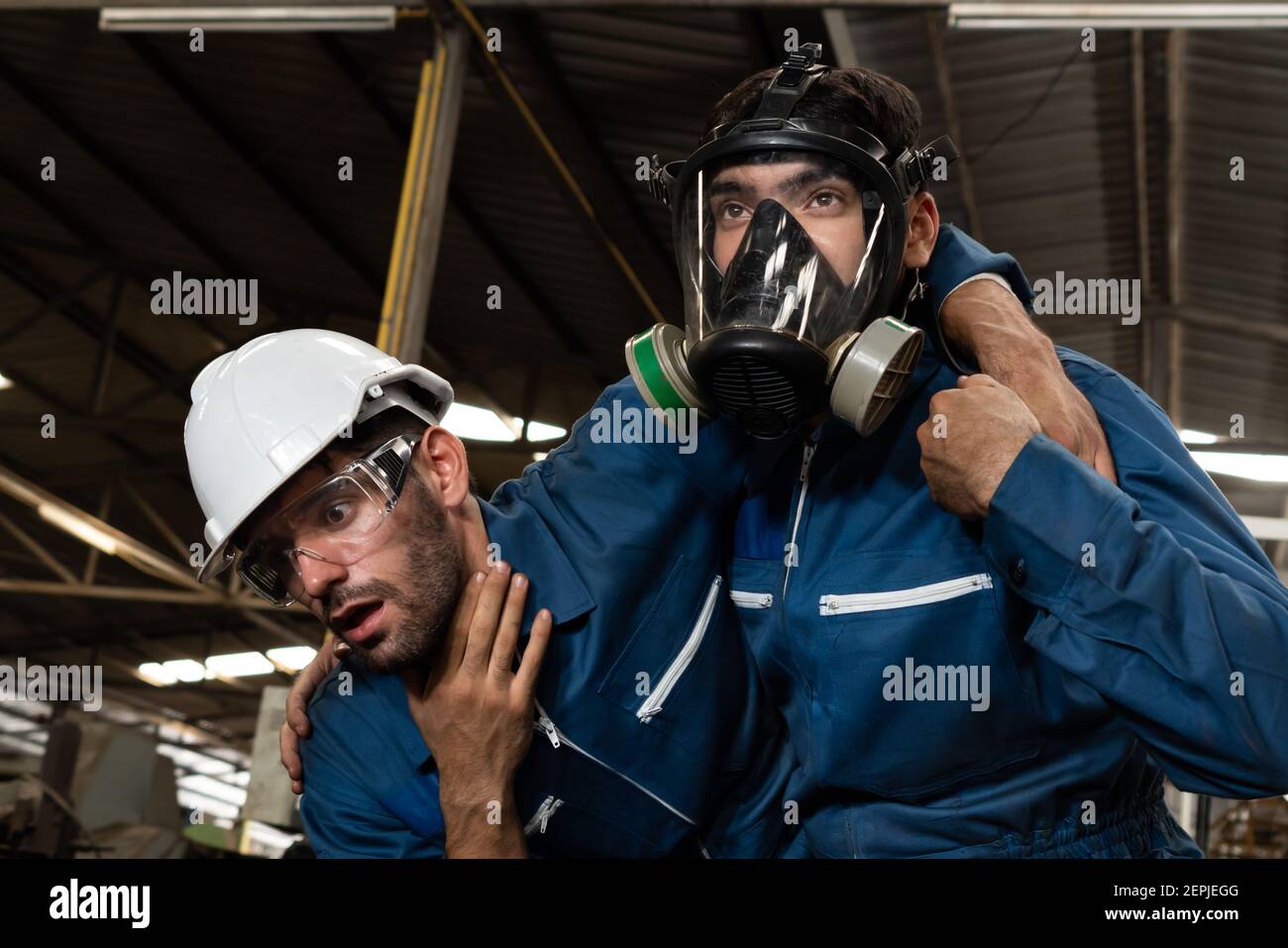 Skillful Factory Worker Rescue His Teammate Out Of Poisonous Gas