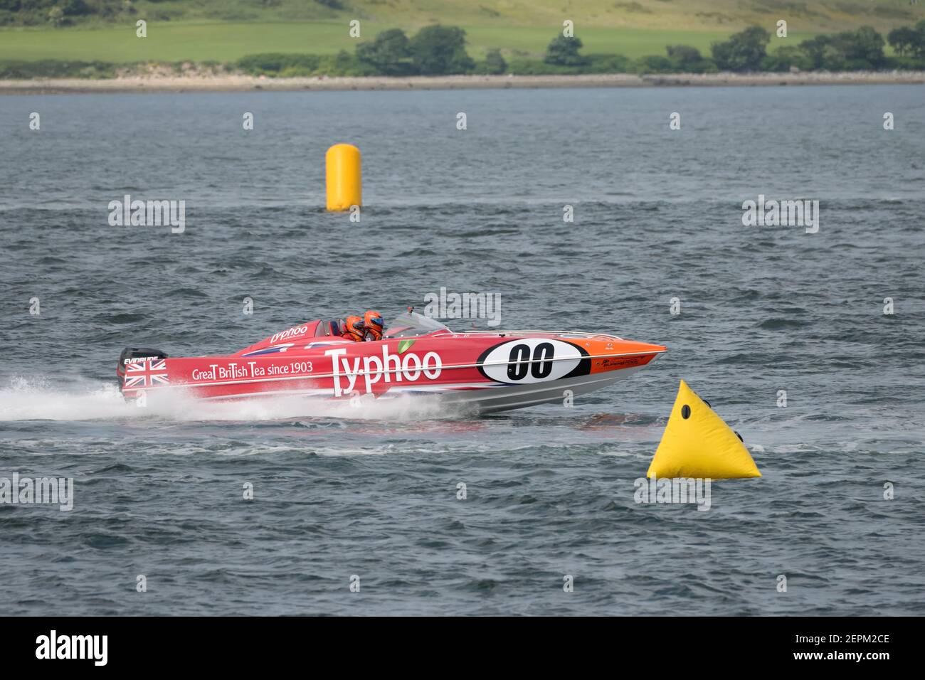 P1 Superstock powerboat racing. With Kevin Hunt steering 00 Ty-phoo at Greenock, Scotland, UK Stock Photo